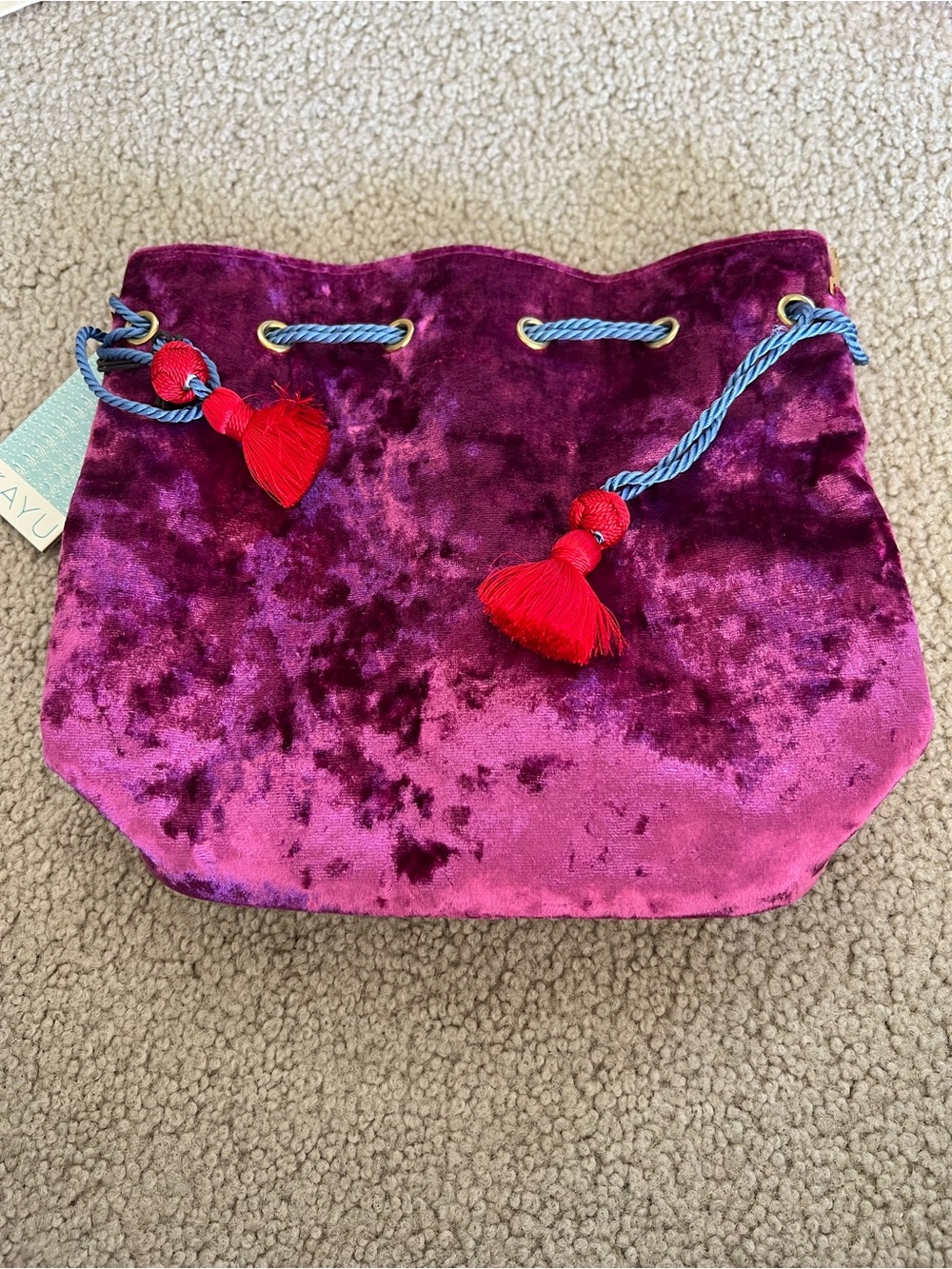 Kayu Velvet Drawstring Bucket Bag